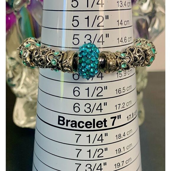 Vintage Green and Blue Bead and Crystal Bracelets in Silver tone, Unmarked - Picture 4 of 5